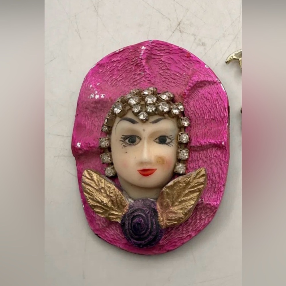 Vintage Hand Painted Art Deco Flapper victorian Lady Face Brooch Pin